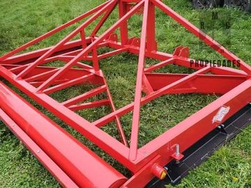 CAMPO AUTOSUSTENTABLE CON PLANTACIÓN DE AVELLANO EUROPEO