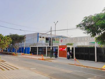 ¡Gran Oportunidad! Casa En Venta A Precio De Terreno Surco/Barranco
