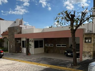 Venta de Casa en Fraccionamiento Pedregal de la Calera, Puebla