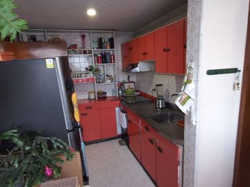 VENDEMOS APTO FLORESTA