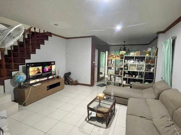 For Sale: 2-Storey Detached House in Sena Green Ville, Bangna-Theparak, Soi Bangpla 2 Quiet and peaceful atmosphere, close to shopping areas. Land are