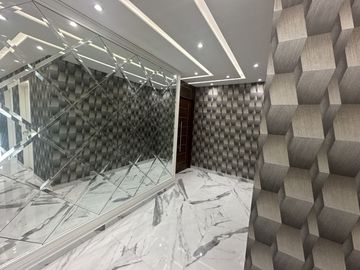 DEPARTAMENTO EN VENTA EN MAZATLAN FRENTE AL MAR (A PIE DE PLAYA) ZONA DORADA, CON ACABADOS DE LUJO, 2 RECAMARAS, VISTA ESPECTACULAR ALBERCA Y ROOF