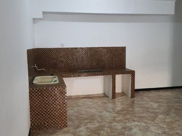 Rumah Dekat Masjid Agung Hanya 1 M an Siap Huni One Gate System