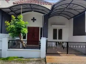 Rumah Dekat Masjid Agung Hanya 1 M an Siap Huni One Gate System