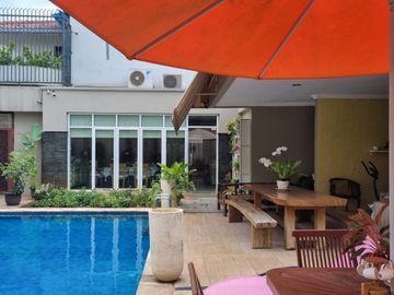 Dijual Rumah 2 Lantai di Jl Bangka Pela Mampang  Kondisi Bagus Ada Pool