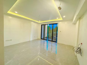 Prime Location Brand New 3 Storey Townhouse For Sale in DBP Village (Exclusive Subd.) Las Pinas