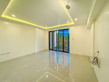 Prime Location Brand New 3 Storey Townhouse For Sale in DBP Village (Exclusive Subd.) Las Pinas