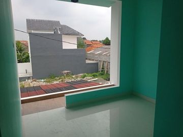 Sell ​​House in Pondok Gede Free Private Swimming Pool 4 Bedroom