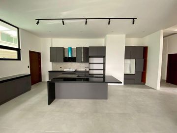 FOR SALE | House and Lot at Ayala Heights Quezon City | 5BR, 4-6 Car Garage | 820 sqm