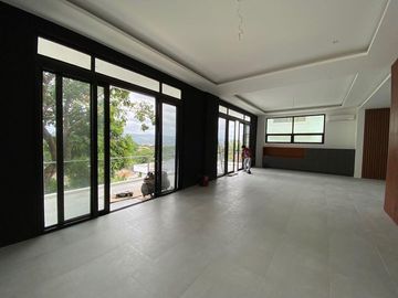 FOR SALE | House and Lot at Ayala Heights Quezon City | 5BR, 4-6 Car Garage | 820 sqm