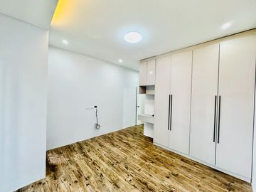 Brand New Triplex Townhouse in Talon Village, Las Piñas City near SM Southmall