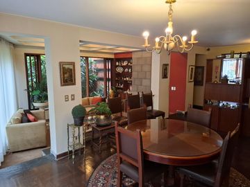 CASA COMO TERRENO ( 303.80 M2) EN URB RESIDENCIAL HIGUERETA $ 600,000