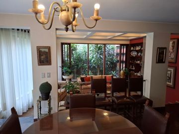 CASA COMO TERRENO ( 303.80 M2) EN URB RESIDENCIAL HIGUERETA $ 600,000
