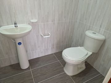 SE VENDE CASA BIFAMILIAR EN EL NUEVO PRÍNCIPE
