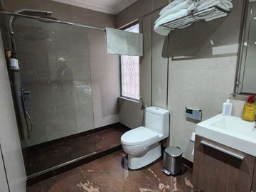 Moderno Departamento 1er Piso - Urb. Los Granados U. Lima, Surco