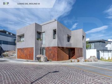Casa en venta Lomas del Molino III Esquina