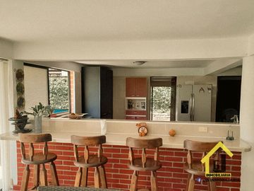SE VENDE CASA CAMPESTRE CERCA A LA CIUDAD DE MANIZALES