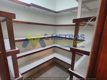 CASA en VENTA en LOMAS de las AMERICAS SUR con Elevador