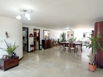 Casa Bifamiliar. La Flora. Norte de Cali.
