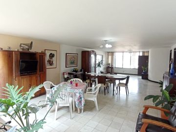 Casa Bifamiliar. La Flora. Norte de Cali.