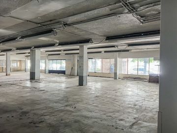 Edificio Comercial en Renta en Tlalnepantla, Estado de Mexico