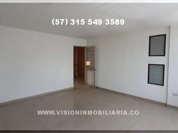 RENTO BODEGA DE 490 METROS2, 4 parqueaderos, estrato 4, Energía Trifásica, acceso para camiones, acceso para tractomulas, acceso pavimentado.