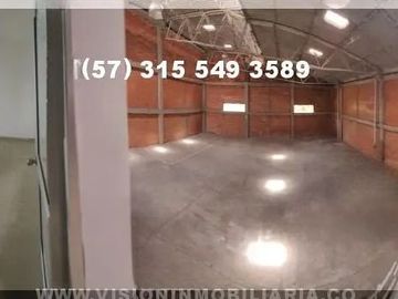 RENTO BODEGA DE 490 METROS2, 4 parqueaderos, estrato 4, Energía Trifásica, acceso para camiones, acceso para tractomulas, acceso pavimentado.
