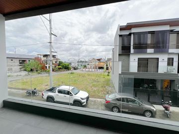 FOR SALE: Brand New 4 Bedroom House and Lot in Princeton Heights Bacoor Cavite