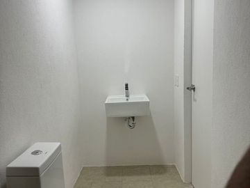 NUEVO, 2 RECÁMARAS, 2 BAÑOS, BALCÓN, 2 CAJONES DE ESTACIONAMIENTO, BODEGA/LAVANDERÍA