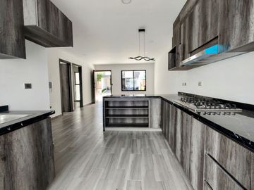 casa Nueva en Venta lomas de angelopolis, puebla - Un piso, dos recamaras y jardin ¡gran oportunidad!