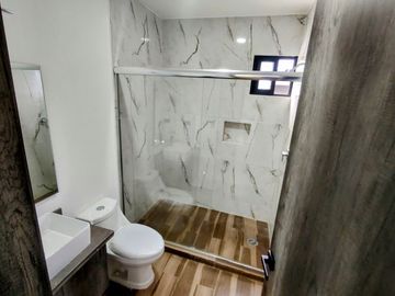 casa Nueva en Venta lomas de angelopolis, puebla - Un piso, dos recamaras y jardin ¡gran oportunidad!