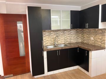 Duplex remodelado en venta en San Isidro Ovalo Gutierrez