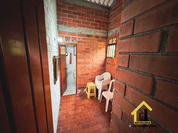 CASA CAMPESTRE EN SANTAGUEDA CERCA A LA CIUDAD DE MANIZALES