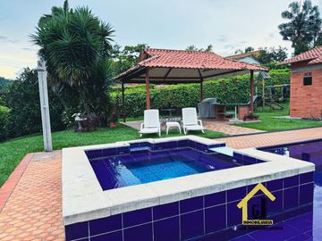 CASA CAMPESTRE EN SANTAGUEDA CERCA A LA CIUDAD DE MANIZALES