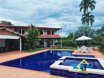 CASA CAMPESTRE EN SANTAGUEDA CERCA A LA CIUDAD DE MANIZALES