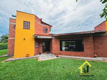CASA CAMPESTRE EN SANTAGUEDA CERCA A LA CIUDAD DE MANIZALES