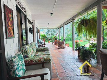 CASA CAMPESTRE EN SANTAGUEDA CERCA A LA CIUDAD DE MANIZALES