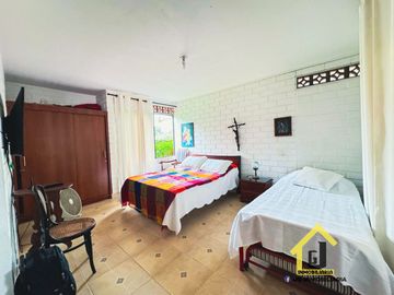 CASA CAMPESTRE EN SANTAGUEDA CERCA A LA CIUDAD DE MANIZALES