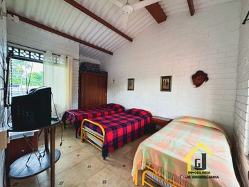 CASA CAMPESTRE EN SANTAGUEDA CERCA A LA CIUDAD DE MANIZALES