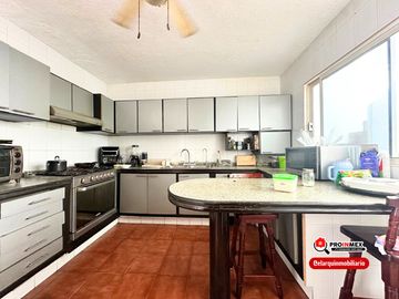 VENTA | CASA CON ALBERCA A DOS CUADRAS DE PLAYA FRACC COSTA VERDE BOCA DEL RIO
