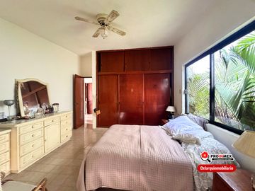 VENTA | CASA CON ALBERCA A DOS CUADRAS DE PLAYA FRACC COSTA VERDE BOCA DEL RIO