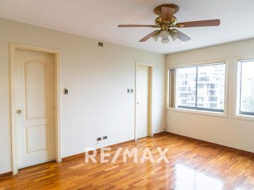 Departamento Flat En Venta En San Isidro. Vista Externa 167M2