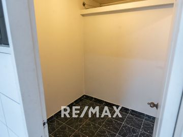 Departamento Flat En Venta En San Isidro. Vista Externa 167M2