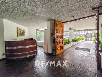 Departamento Flat En Venta En San Isidro. Vista Externa 167M2