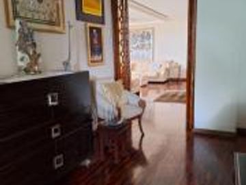 Vendo Departamento en Lomas de Urdesa