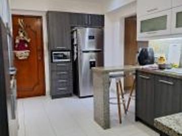 Vendo Departamento en Lomas de Urdesa