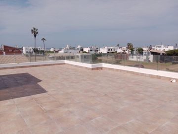 Exclusiva  Casa de Playa en Club Residencial Solimar