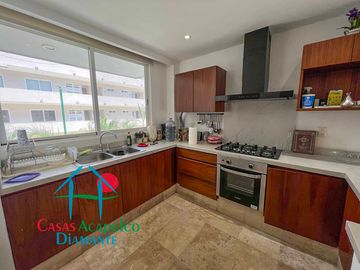 Departamento en venta con terraza con vista a la alberca y roof garden