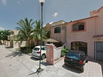EXCELENTE Oportunidad de CASA a 15 MINUTOS de PLAYA en CANCÚN, PORTO REAL