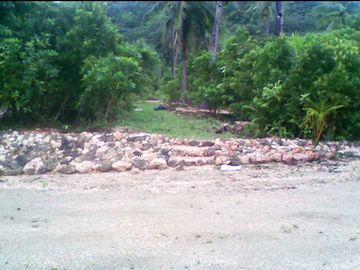 Resale Title Beach View corner lot 1,140 sqm located in Calicoan Ocean Villas, Guiuan, Samar